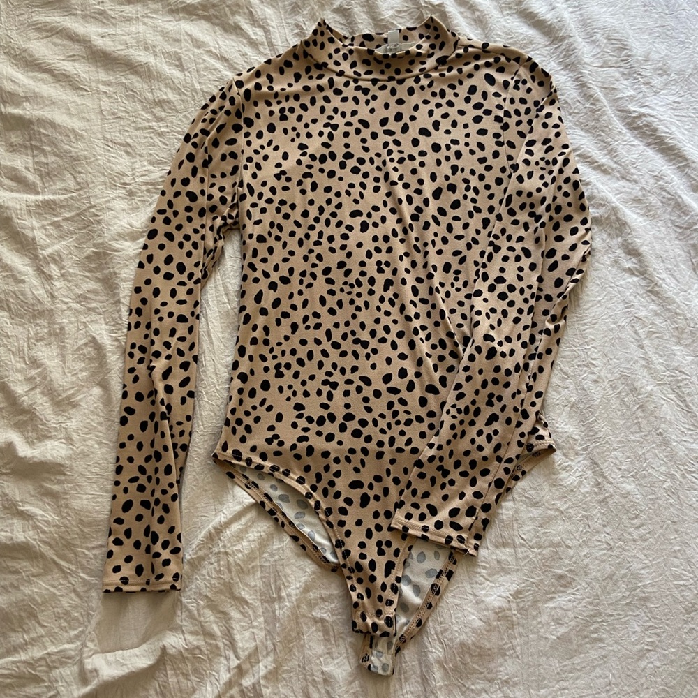 Spotted long sleeve bodysuit